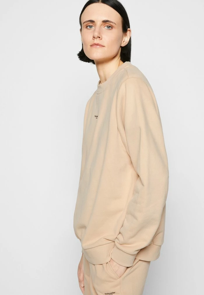OSLO CREW - Sweatshirt - beige Holzweiler OSLO CREW - Sweatshirt - Beige -Holzweiler shop a9a219c67b5e4c24935a42a412239dc5