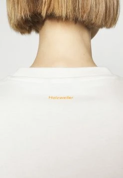 Holzweiler KJERAG PEACH TEE - Print T-shirt - Ecru -Holzweiler shop acb851d615394c8d895a9c1d899bdaee