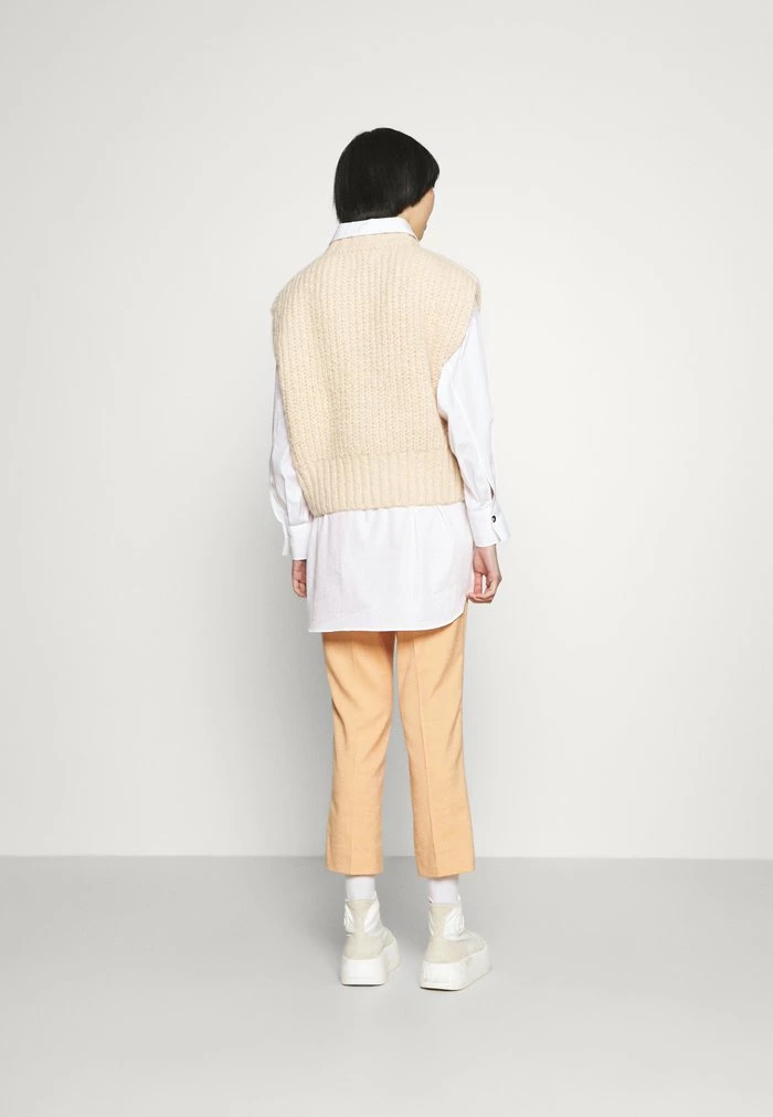 SILA VEST - Jumper - ecru Holzweiler SILA VEST - Jumper - Ecru -Holzweiler shop aefef4a13a2f49c781f7bf58b825c648