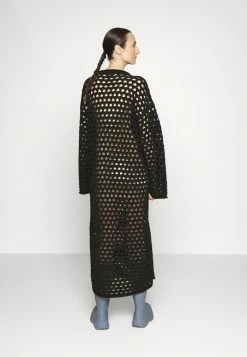 Holzweiler DRESS - Jumper Dress - Black -Holzweiler shop b12fe343a50f4371a47f49b5563314ca