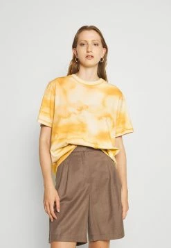 Holzweiler RUSH TEE - Print T-shirt - Yellow