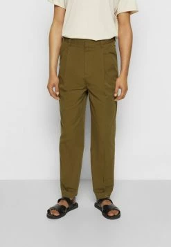 Holzweiler MALA TROUSER - Trousers - Army -Holzweiler shop b4ee02383c944e2db60fabc7e79b1c7c