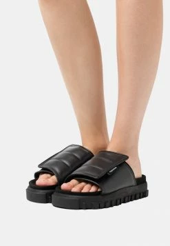 Holzweiler HOLMEN - Mules - Black