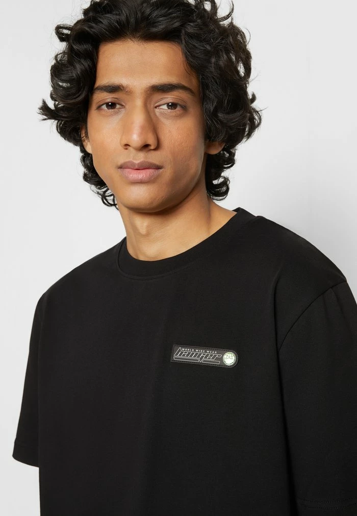 HANGER CHROME TEE - Print T-shirt - black Holzweiler HANGER CHROME TEE - Print T-shirt - Black -Holzweiler shop bfa9f39d4b124412a38bc5a59ed1cf33