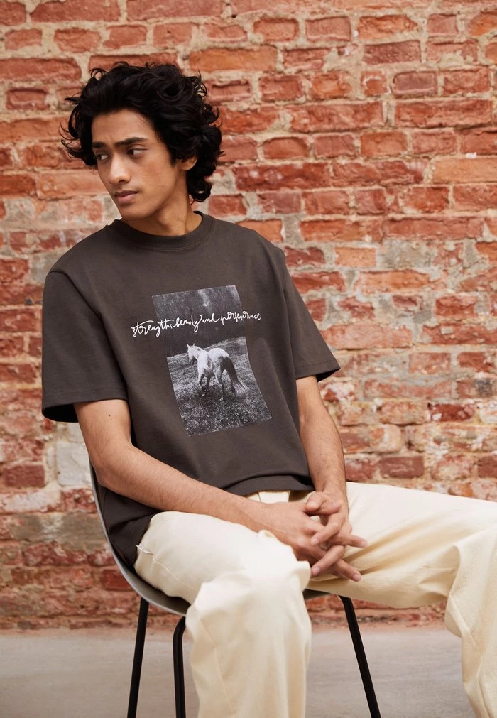 FLEUR TEE - Print T-shirt - grey Holzweiler FLEUR TEE - Print T-shirt - Grey -Holzweiler shop caf364d304bb411d81c149491044a1fe