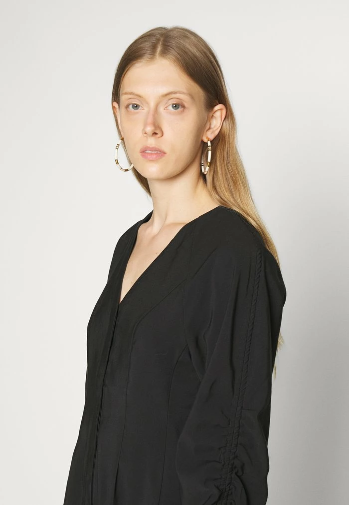 AVILO DRESS - Day dress - black Holzweiler AVILO DRESS - Day Dress - Black -Holzweiler shop cc78da9ec6d94fbe83c8d0d71063c446