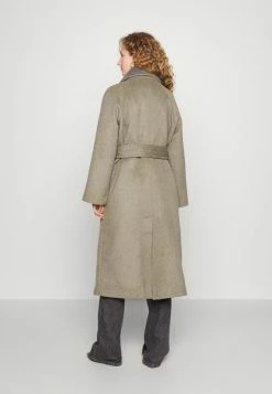 Holzweiler FREIKE COAT - Classic Coat - Green -Holzweiler shop cf06e68892254b1ba51ea815f939d978