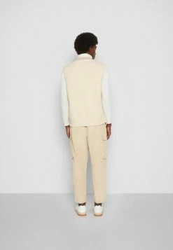 Holzweiler LUVI VEST - Jumper - Ecru -Holzweiler shop cfe94686decf45da911f61a70a4ebf14