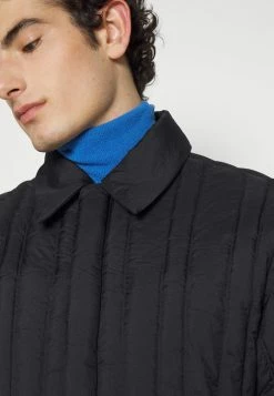 Holzweiler ALIA JACKET - Down Jacket - Black -Holzweiler shop d26574de81064db8999b73bfe14d6937