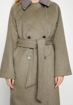 Holzweiler FREIKE COAT - Classic Coat - Green -Holzweiler shop d5863975606e4135bf4af3cec8703eb9