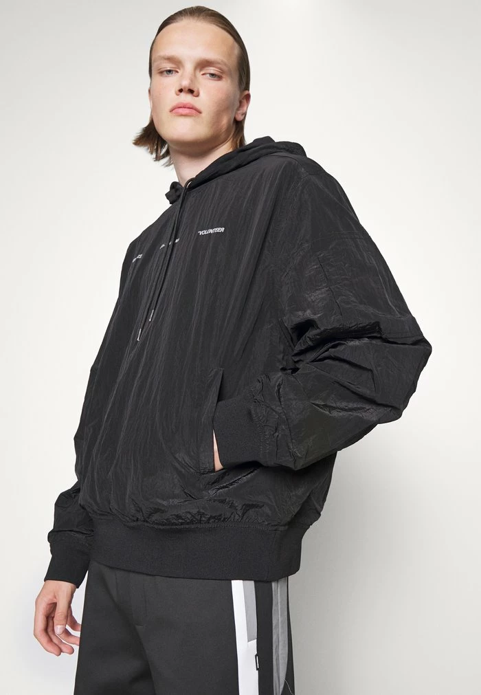 LOKEN TRACK HOOD - Hoodie - black Holzweiler LOKEN TRACK HOOD - Hoodie - Black -Holzweiler shop d8d2278482934fae9becd82aea568466