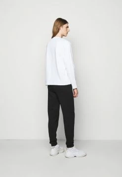 Holzweiler HANGER LONGSLEEVE - Long Sleeved Top - White 4 Holzweiler HANGER LONGSLEEVE - Long Sleeved Top - White -Holzweiler shop da1c9dc5ff5449639a037f389599c399