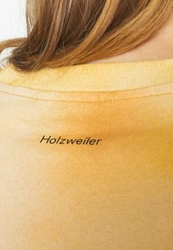 Holzweiler RUSH TEE - Print T-shirt - Yellow -Holzweiler shop db7116807687423da98386c7769a2a49