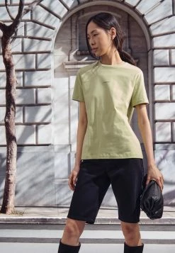 Holzweiler WALK - Denim Shorts - Black