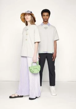 Holzweiler RANGER PATCH TEE UNISEX - Print T-shirt - Light Grey -Holzweiler shop e193f85cee1a4c028dd51d53fa24403f