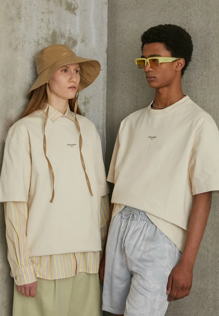 RANGER OSLO TEE UNISEX - Basic T-shirt - ecru Holzweiler RANGER OSLO TEE UNISEX - Basic T-shirt - Ecru -Holzweiler shop e30421fbd7b948288dae78b58c50088d