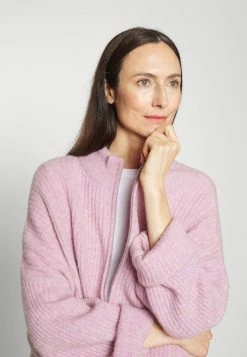 Holzweiler PENGUIN CARDIGAN - Cardigan - Lilac -Holzweiler shop e40c98977aa14454985817e824e6637b