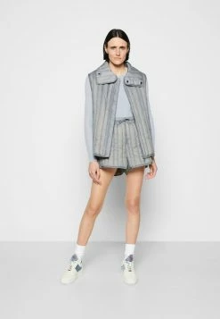 Holzweiler TRANSITION VEST - Waistcoat - Blue Grey 6 Holzweiler TRANSITION VEST - Waistcoat - Blue Grey -Holzweiler shop e8ed9d4cca8644c49274a0659ecdd97d