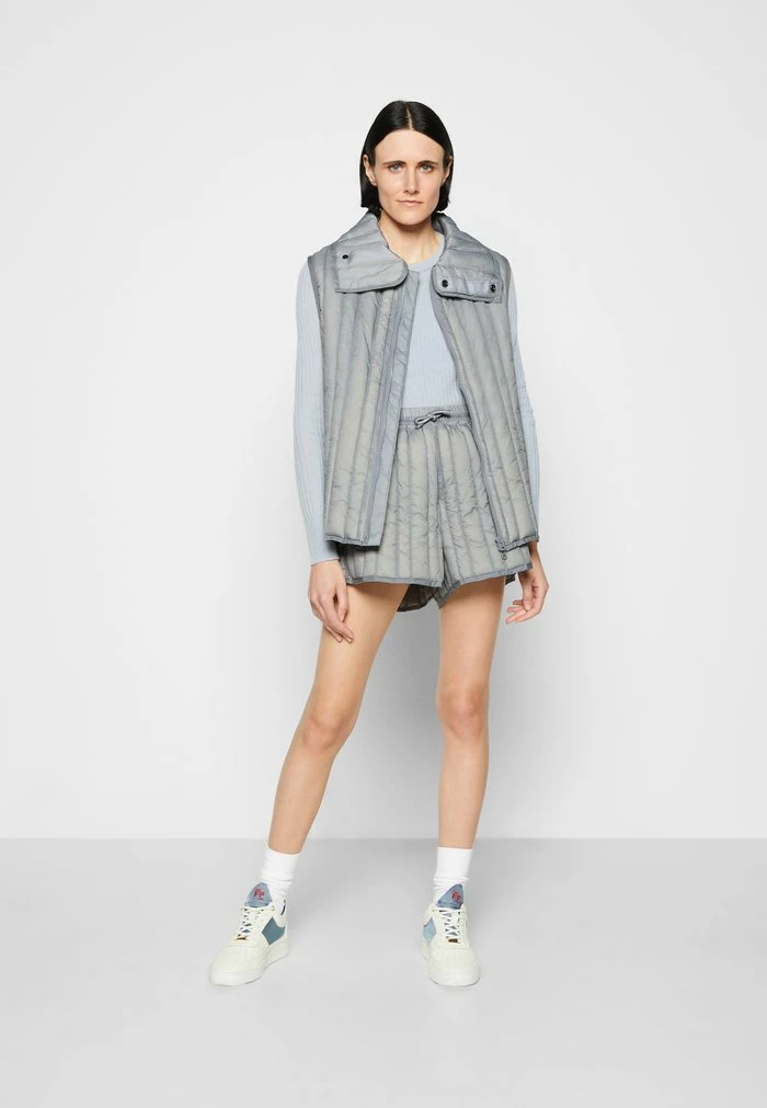 TRANSITION VEST - Waistcoat - blue grey Holzweiler TRANSITION VEST - Waistcoat - Blue Grey -Holzweiler shop e8ed9d4cca8644c49274a0659ecdd97d