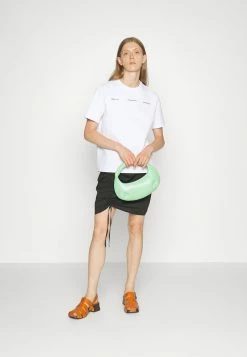 Holzweiler KJERAG NATIONAL TEE - Print T-shirt - White -Holzweiler shop e9c7acb5955b482892647ea48763fda8