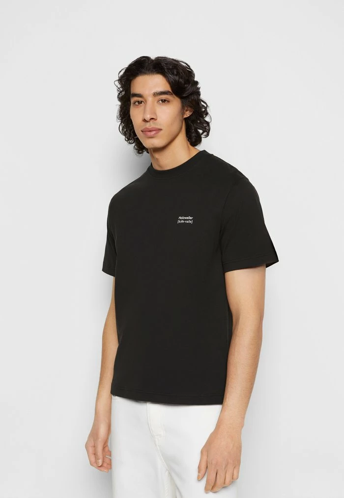 FLEUR WORD TEE UNISEX - Print T-shirt - black Holzweiler FLEUR WORD TEE UNISEX - Print T-shirt - Black -Holzweiler shop ee1fa5796b104e5ebcd7ea683bb245e3