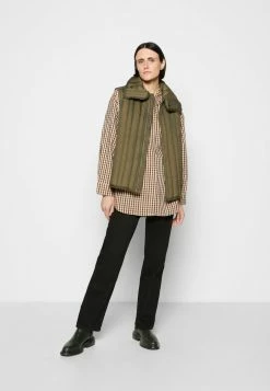 Holzweiler TRANSITION VEST - Waistcoat - Army 6 Holzweiler TRANSITION VEST - Waistcoat - Army -Holzweiler shop f3c41ffafc364d569a26feffd1e9cf98