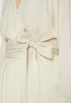 Holzweiler WANDER DRESS - Cocktail Dress / Party Dress - Ecru 8 Holzweiler WANDER DRESS - Cocktail Dress / Party Dress - Ecru -Holzweiler shop f940955e6f9b484891d2b64f229e3893